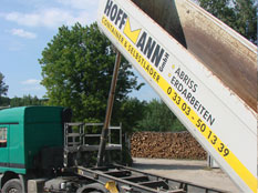 Container und Selbstlader &ndash; Sattelzug-2